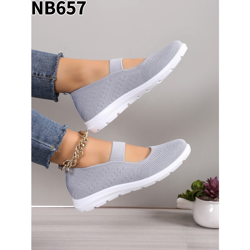 NB657