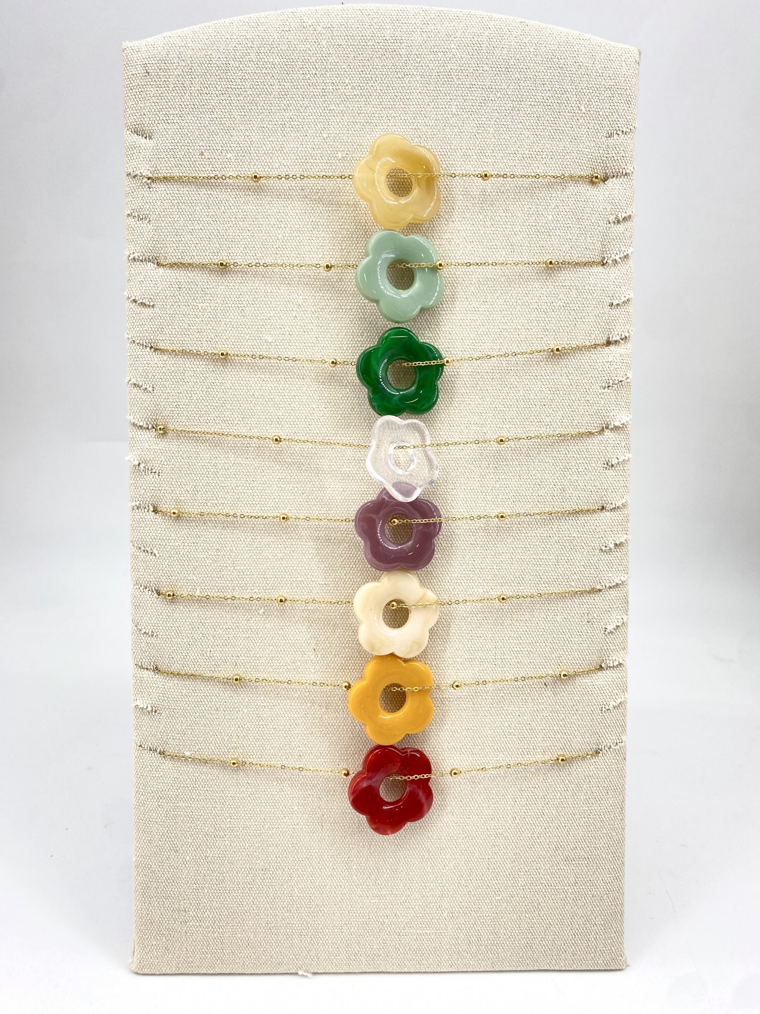 LOT8COLL300-1