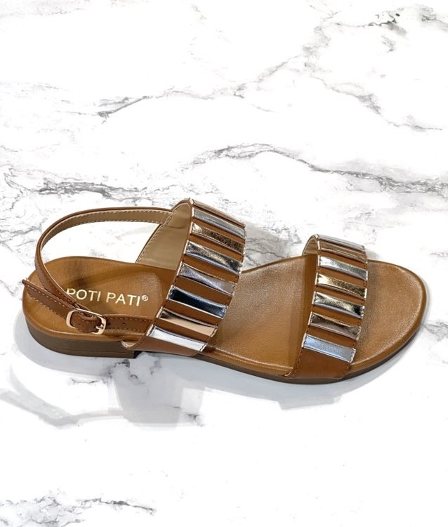 BK074-Camel