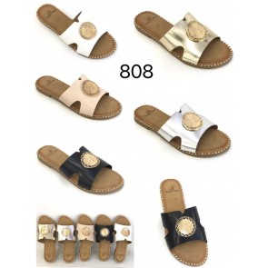 808